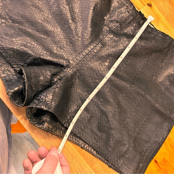 J Brand leather shorts - Picture 10 of 10